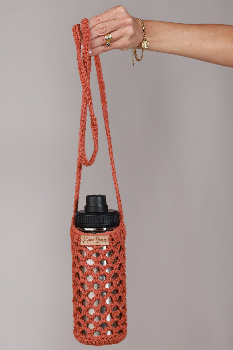 Modelo Dani - Porta Garrafa/Copo