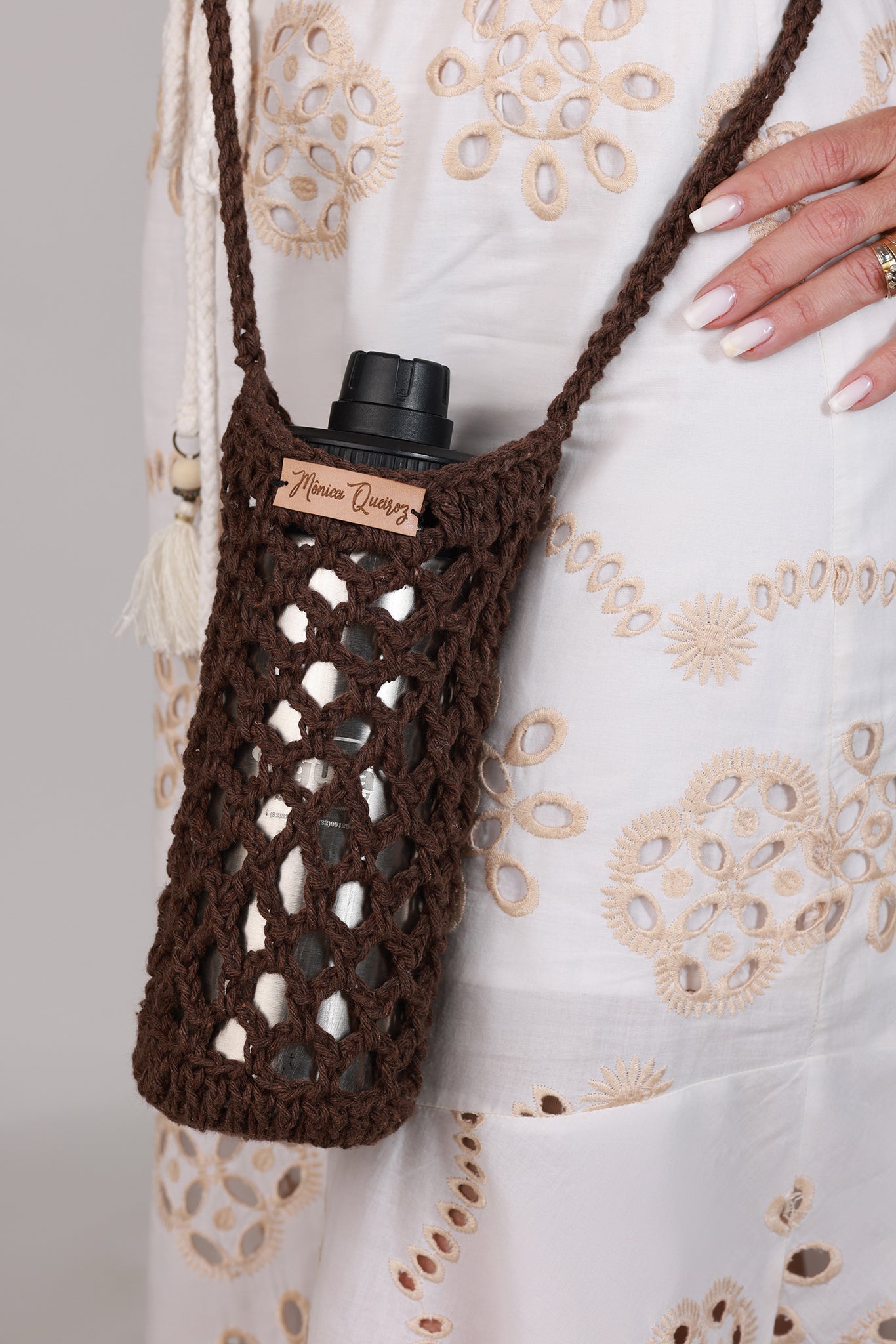 Modelo Dani - Porta Garrafa/Copo