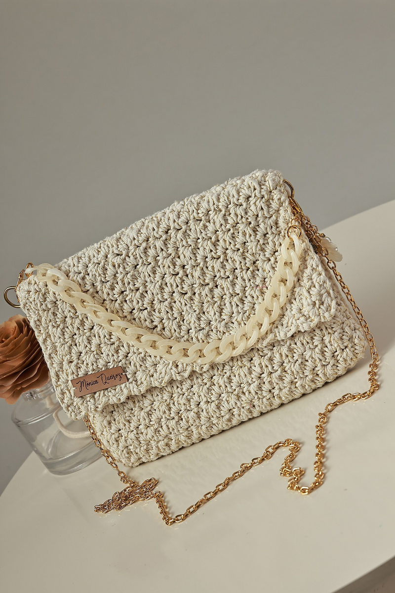 Modelo Lis Glamour (Fio Dourado)